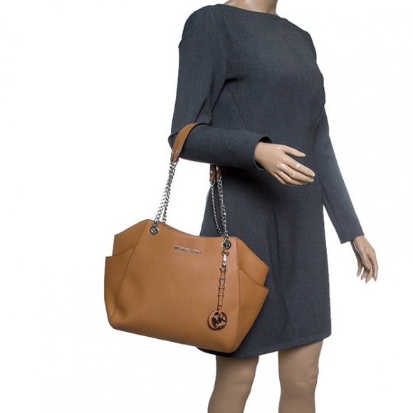 Michael Kors LG JST Leather Chain Shoulder Tote Bag - Picture 8 of 8